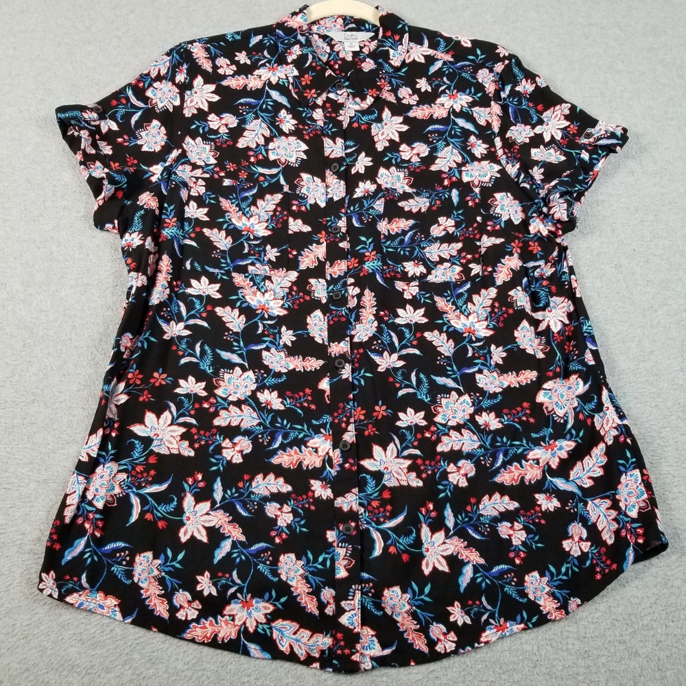Croft & Barrow Button Up Shirt Women's Medium M Floral Rayon Short Sleeve Blouse